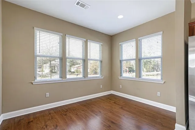 $2,100 | 801 Coffee Street, Mandeville, LA 70448