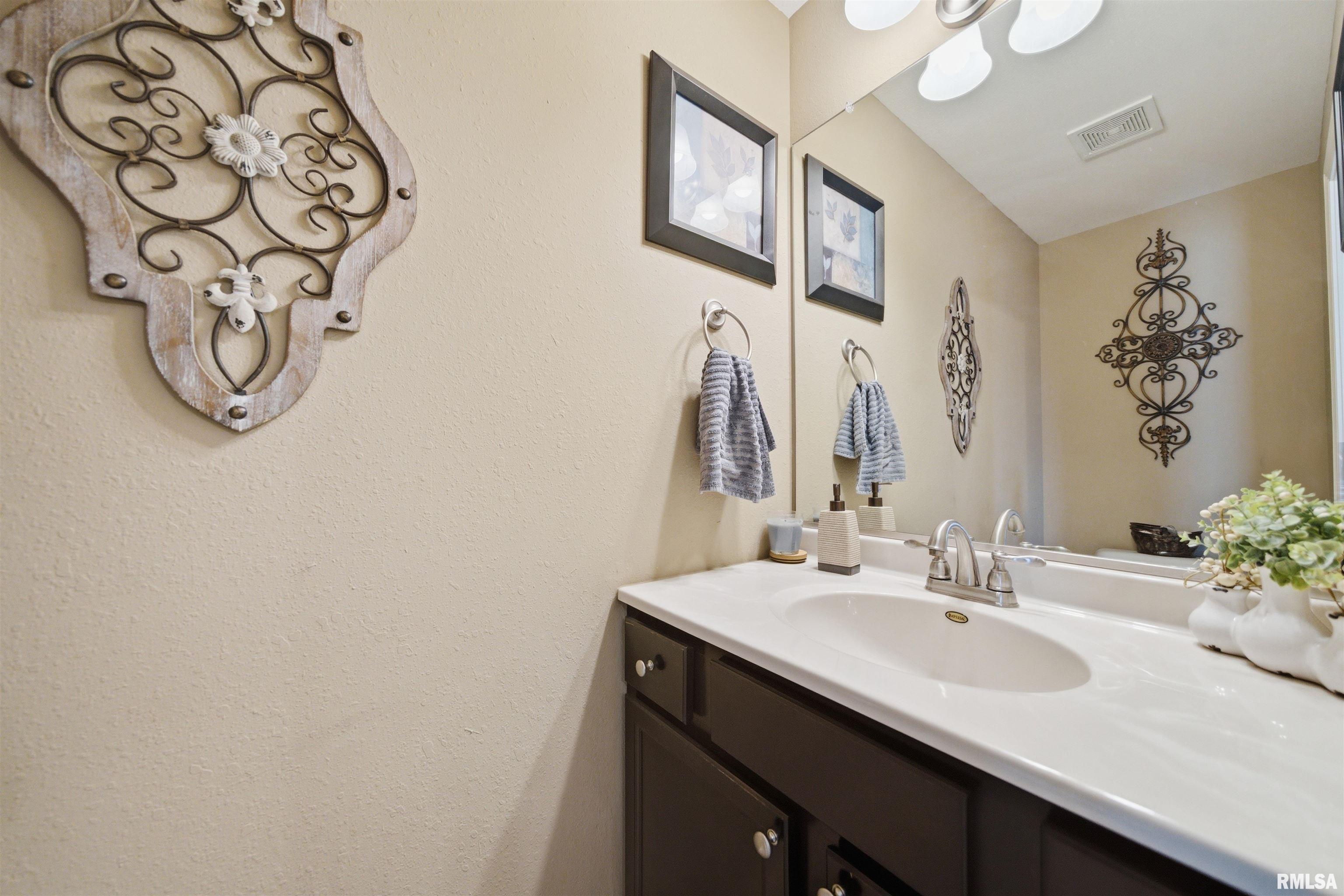 1906 Glenbridge Road Bloomington, IL 61704 - Photo 27 of 33