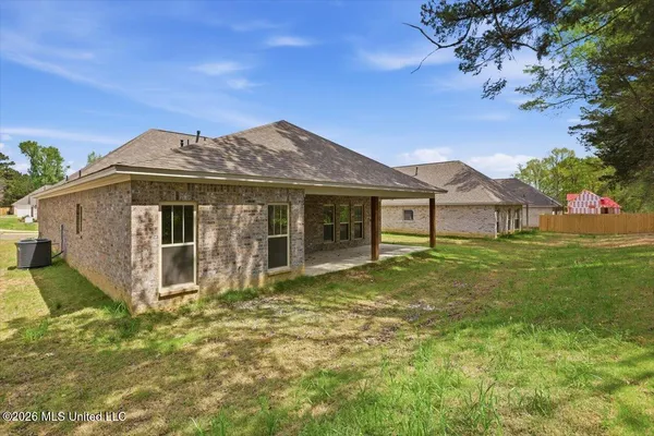 $335,999 | 408 Hyde Park Cove, Brandon, MS 39042