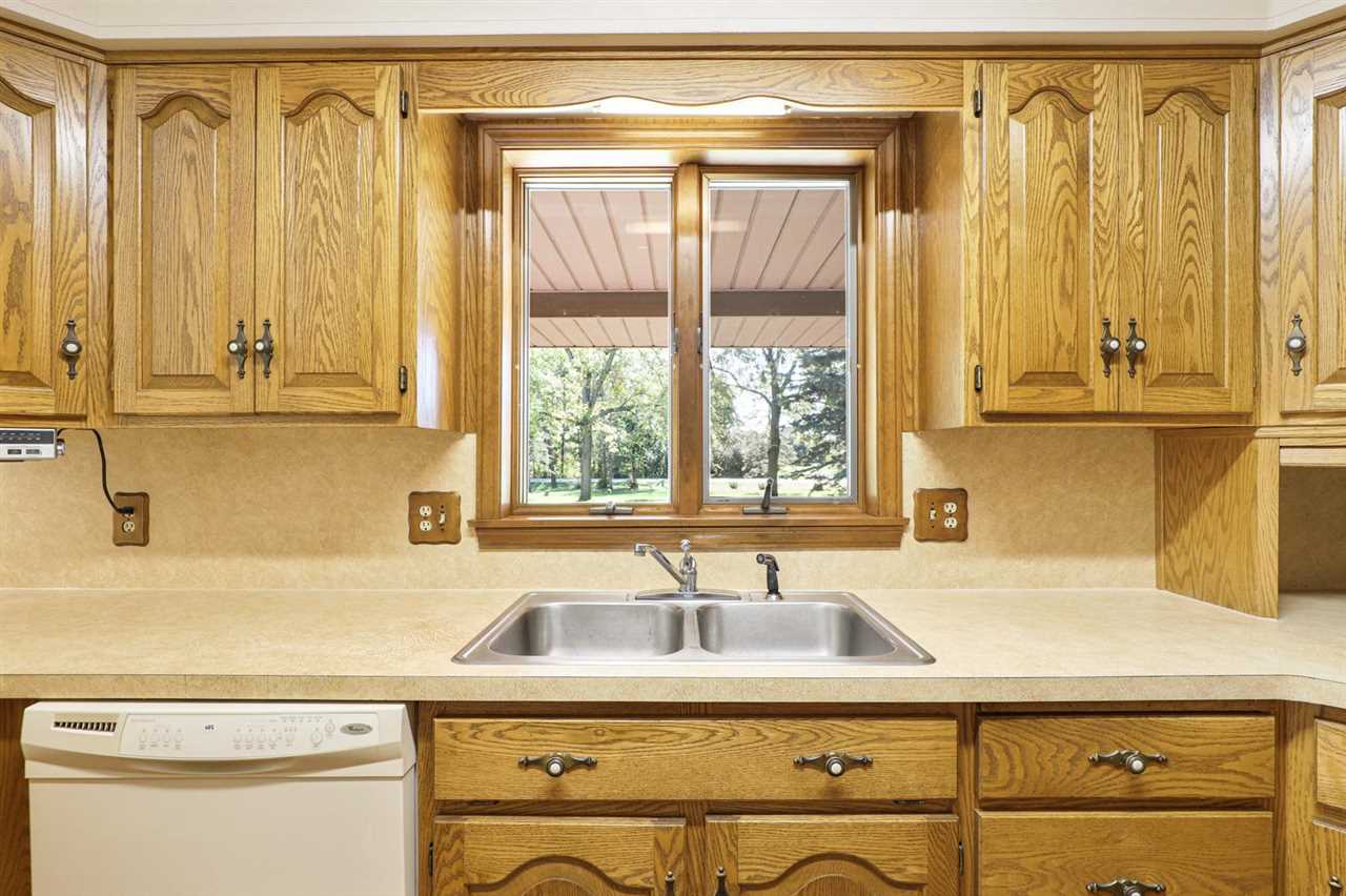 8118 McCarty Road Saginaw, MI 48603 - Photo 12 of 63 Gallery Image 12