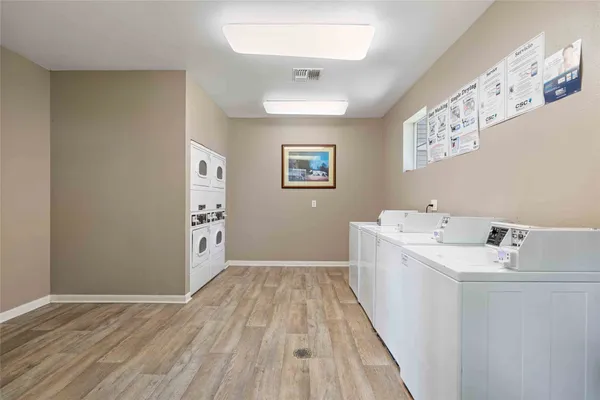 a view of utility room with washer and dryer