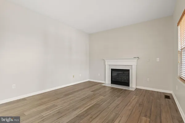 $3,350 | 412 Cross Creek Court, Chester, MD 21619