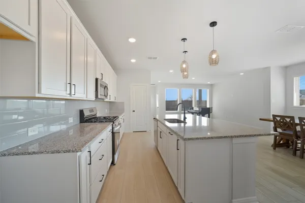 $3,100 | 13102 Verde Oaks Trail, Cypress, TX 77433