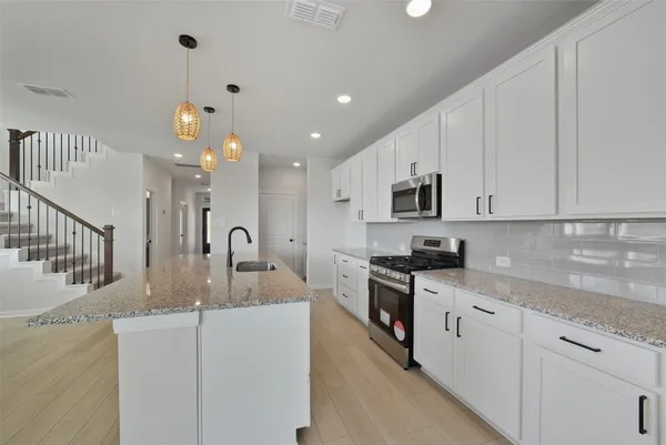 $3,200 | 13102 Verde Oaks Trail, Cypress, TX 77433