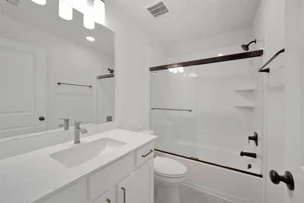 $3,100 | 13102 Verde Oaks Trail, Cypress, TX 77433