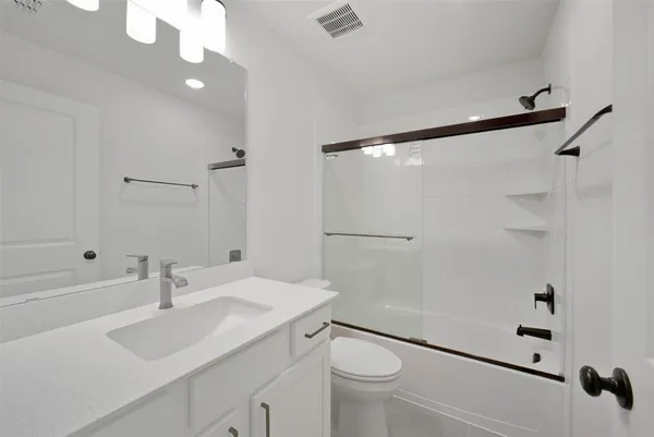 $3,200 | 13102 Verde Oaks Trail, Cypress, TX 77433