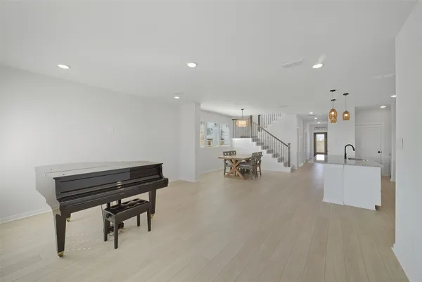 $3,200 | 13102 Verde Oaks Trail, Cypress, TX 77433