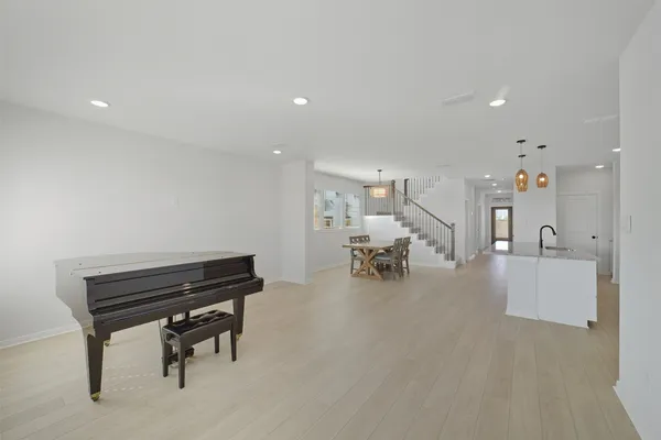 $3,100 | 13102 Verde Oaks Trail, Cypress, TX 77433