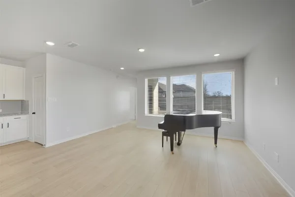 $3,100 | 13102 Verde Oaks Trail, Cypress, TX 77433