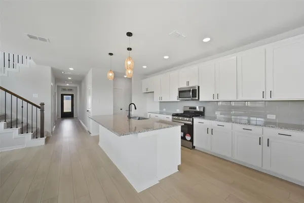 $3,200 | 13102 Verde Oaks Trail, Cypress, TX 77433