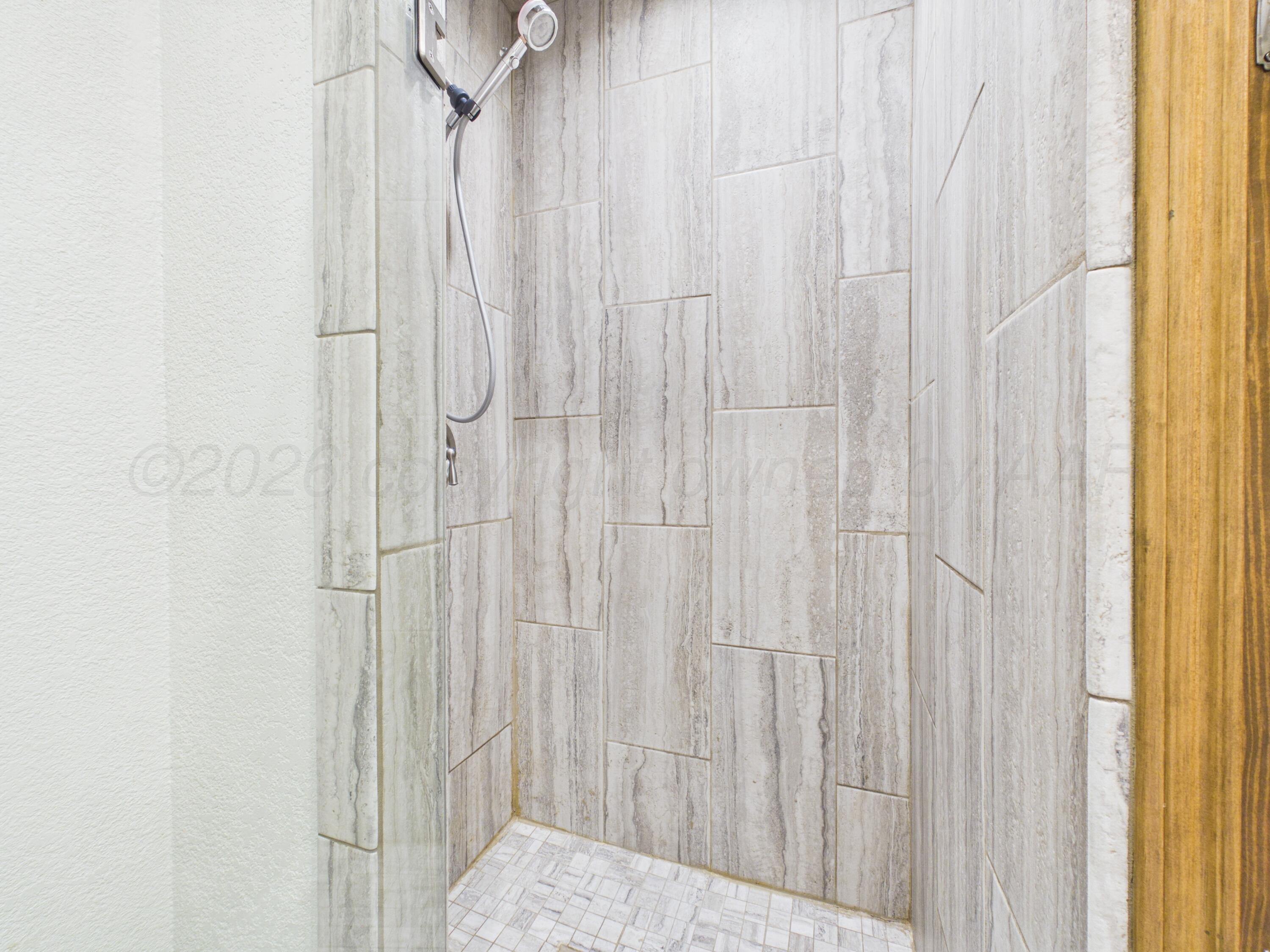 1007 South Canadian Street Wheeler, TX 79096 - Photo 33 of 56 Walk In Shower