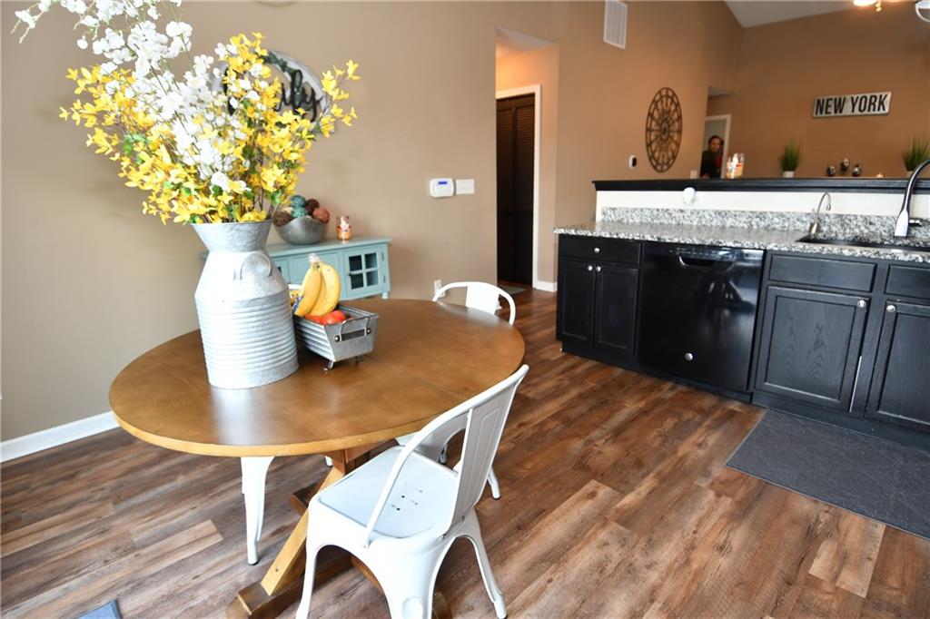 5803 Long Ridge Place Indianapolis, IN 46221 - Photo 14 of 32 Gallery Image 14