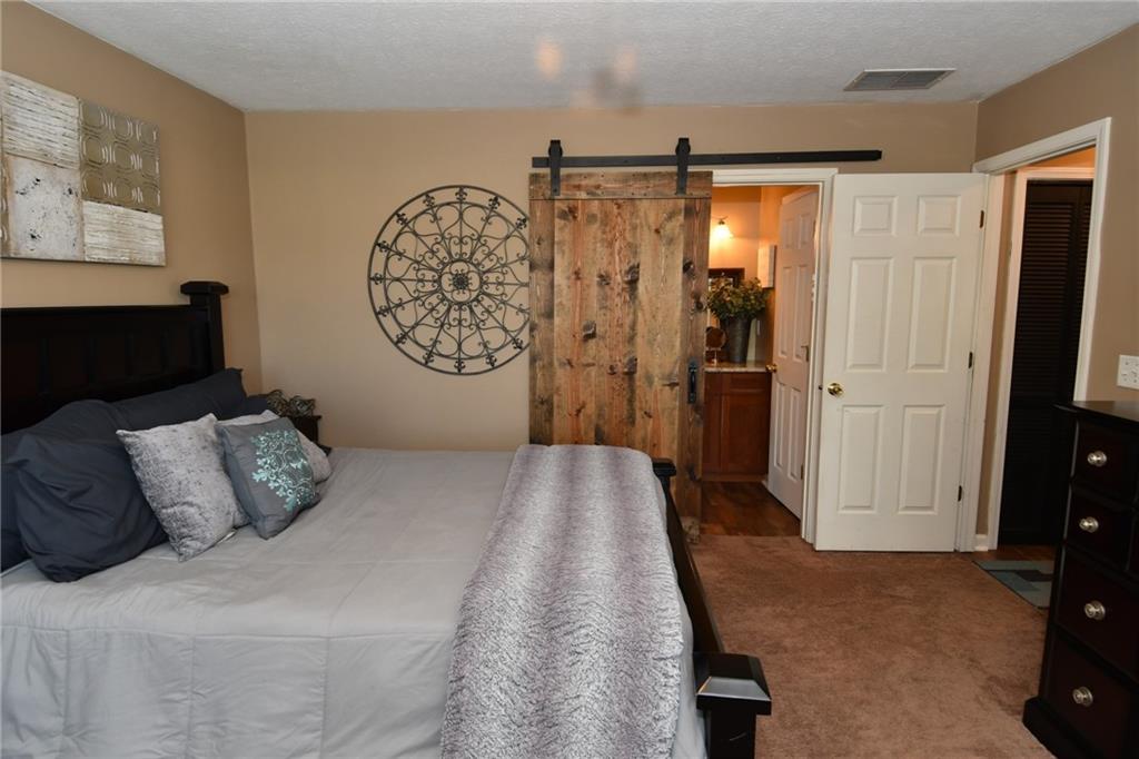 5803 Long Ridge Place Indianapolis, IN 46221 - Photo 23 of 32 Gallery Image 23