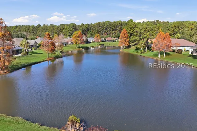$649,000 | 20 Fenwick Drive, Bluffton, SC 29909