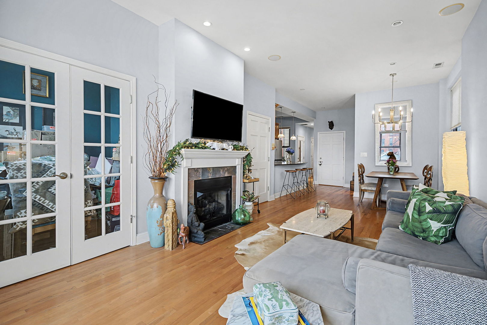 1640 West Ohio Street, Unit 3 Chicago, IL 60622 - Photo 3 of 16