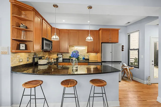 $3,500 | 1640 West Ohio Street, Unit 3, Chicago, IL 60622