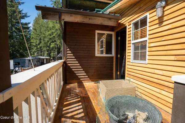 $675,000 | 450 Coyote Way, Bonners Ferry, ID 83805