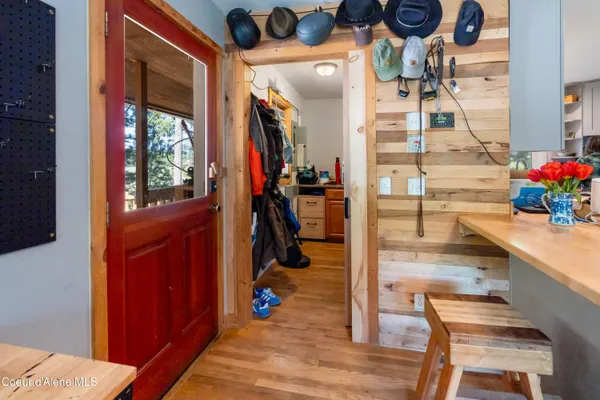 $675,000 | 450 Coyote Way, Bonners Ferry, ID 83805