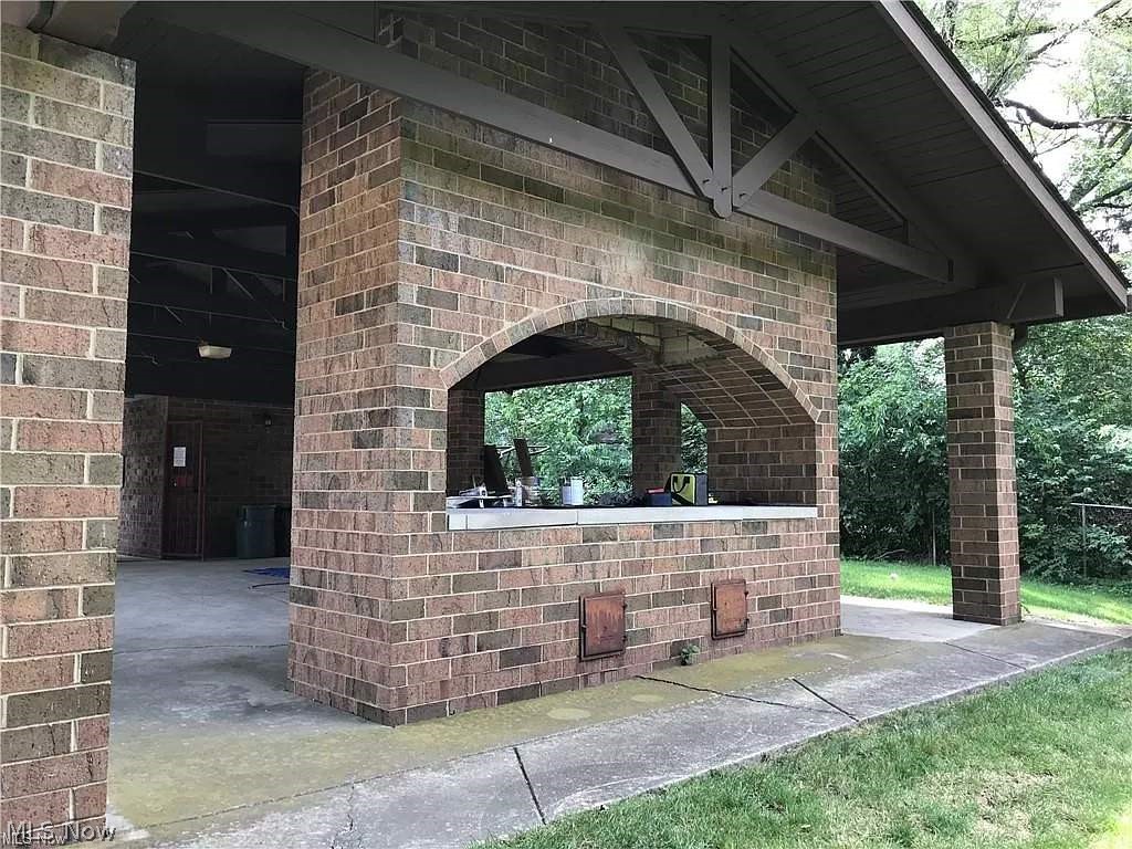 22950 Mastick Road, Unit 102 Cleveland, OH 44126 - Photo 19 of 21 Gallery Image 19