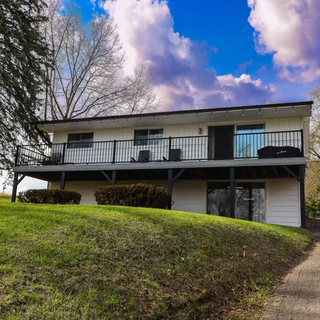 $259,900 | 10752 Wesch Road, Brooklyn, MI 49230