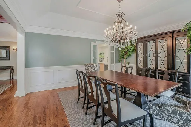 $1,998,000 | 47 Sherwood Gate, Oyster Bay, NY 11771