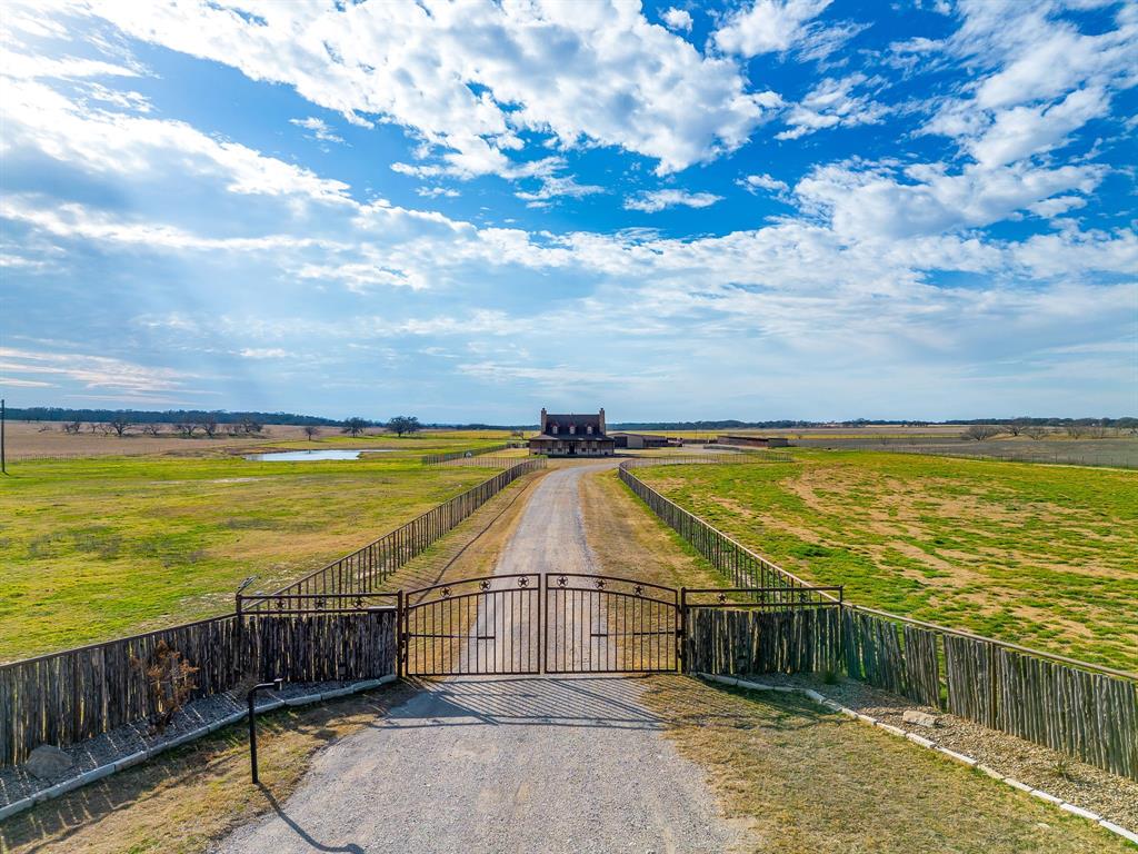 2220 Lazy Bend Road Millsap, TX 76066 - Photo 11 of 36 a view of an ocean