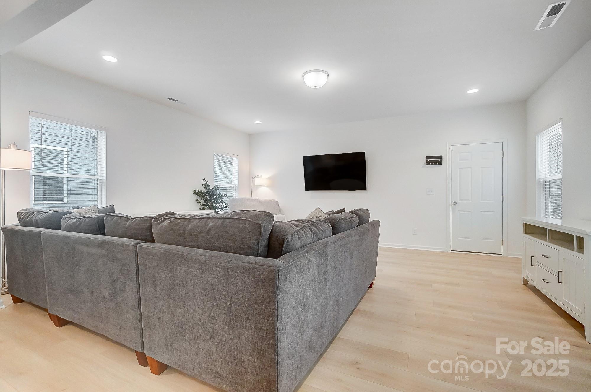 693 Candela Court York, SC 29745 - Photo 5 of 41