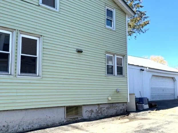 $199,500 | 31 Merryfield Avenue, Waterville, ME 04901