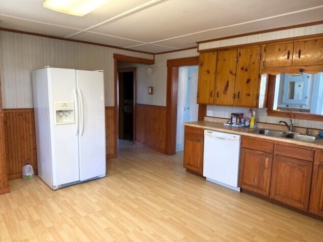 31 Merryfield Avenue Waterville, ME 04901 - Photo 2 of 22 Spacious kitchen
