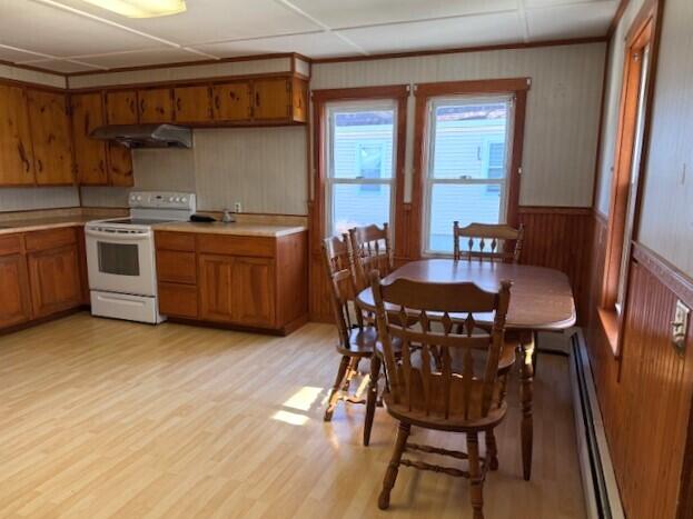 31 Merryfield Avenue Waterville, ME 04901 - Photo 5 of 22 Kitchen