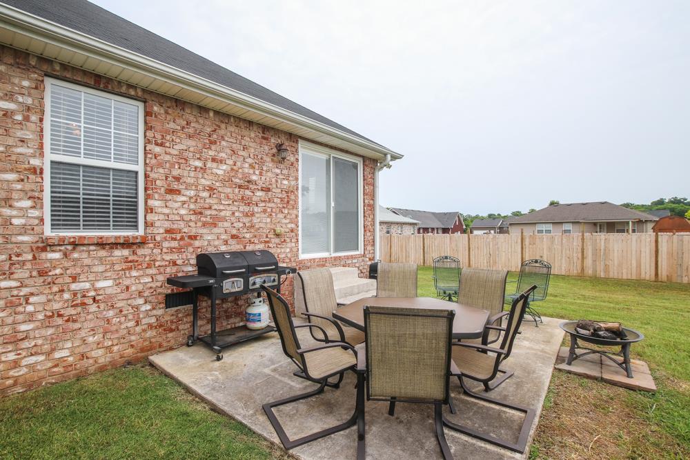 517 Rome Pike Lebanon, TN 37087 - Photo 17 of 19 Patio out back.
