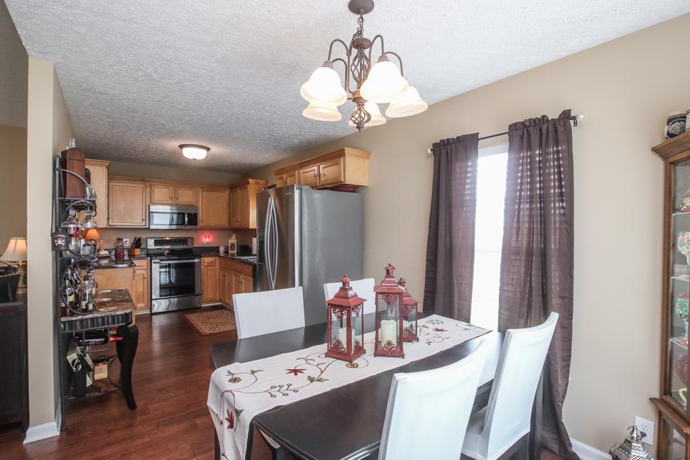 517 Rome Pike Lebanon, TN 37087 - Photo 8 of 19 Lovely dining/kitchen space.