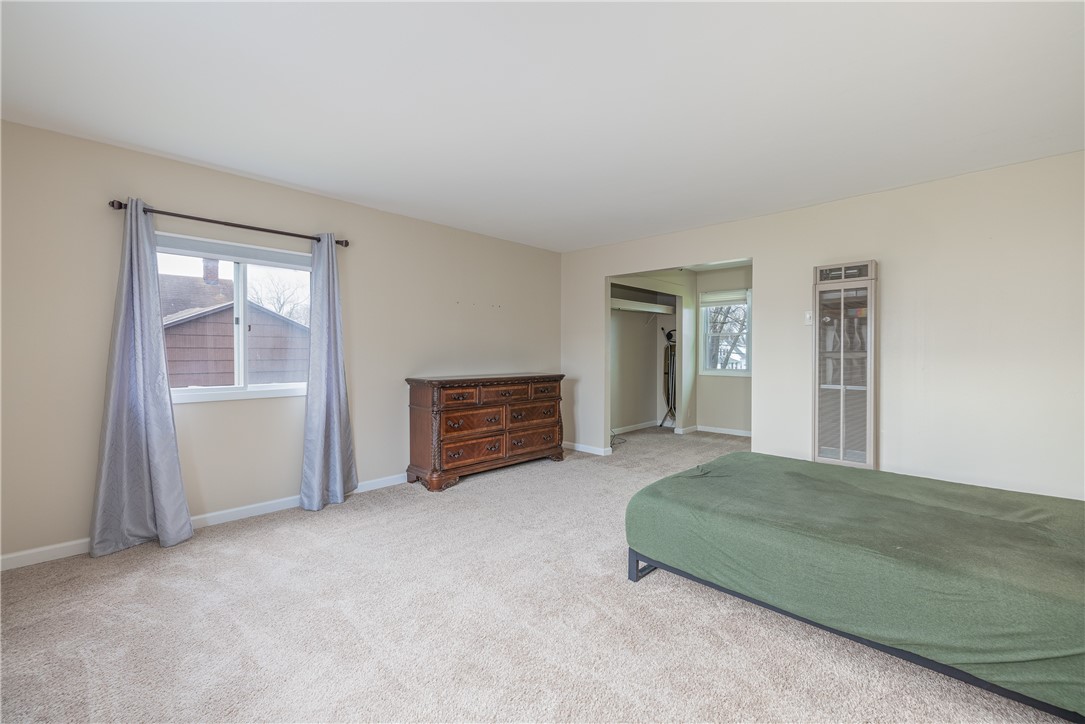 359 Bleacker Road Irondequoit, NY 14609 - Photo 15 of 30