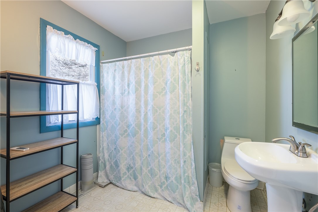 359 Bleacker Road Irondequoit, NY 14609 - Photo 18 of 30