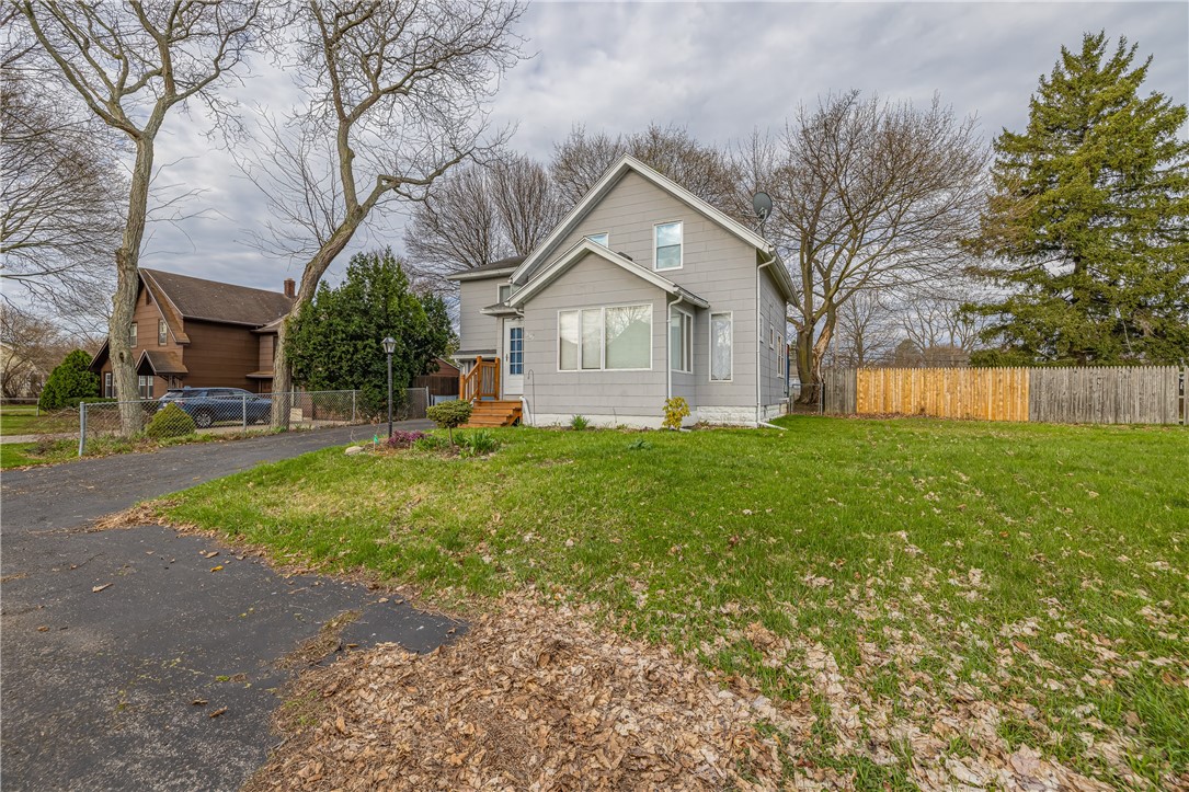 359 Bleacker Road Irondequoit, NY 14609 - Photo 2 of 30