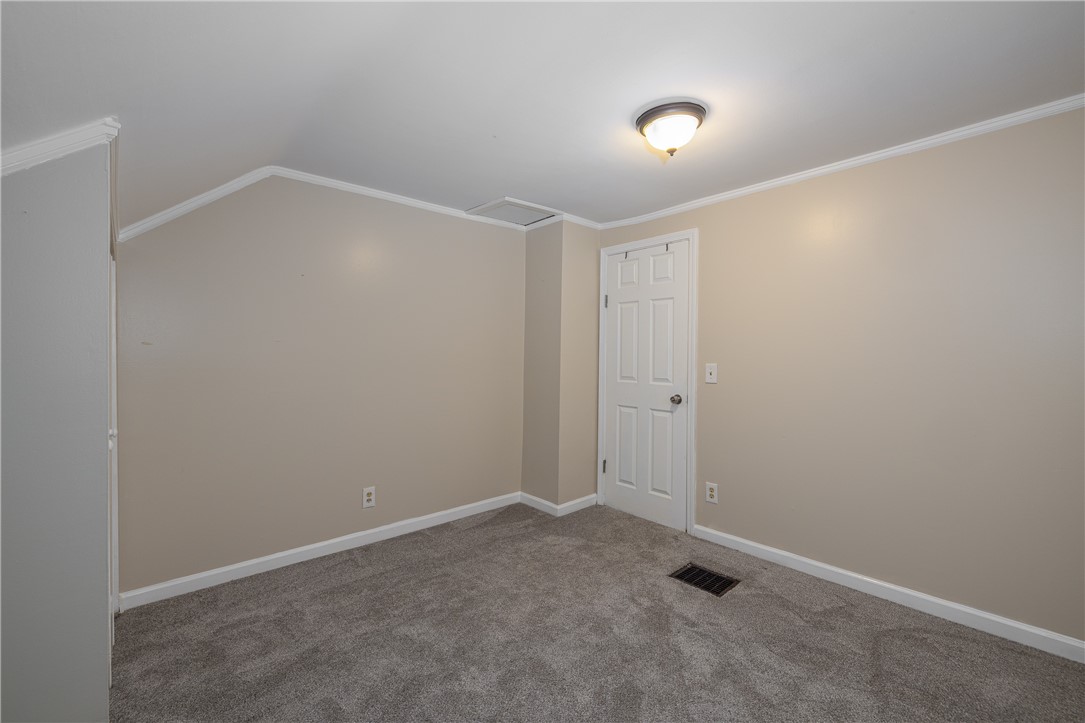 359 Bleacker Road Irondequoit, NY 14609 - Photo 22 of 30