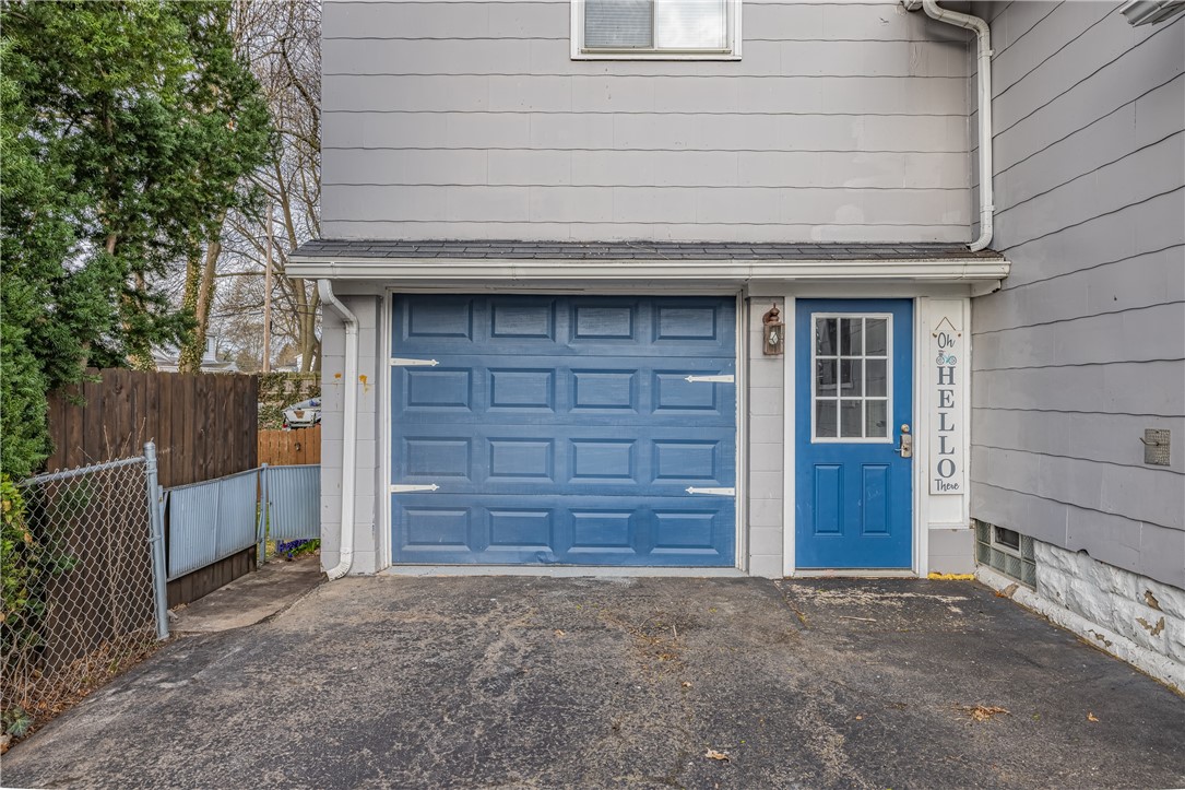 359 Bleacker Road Irondequoit, NY 14609 - Photo 4 of 30