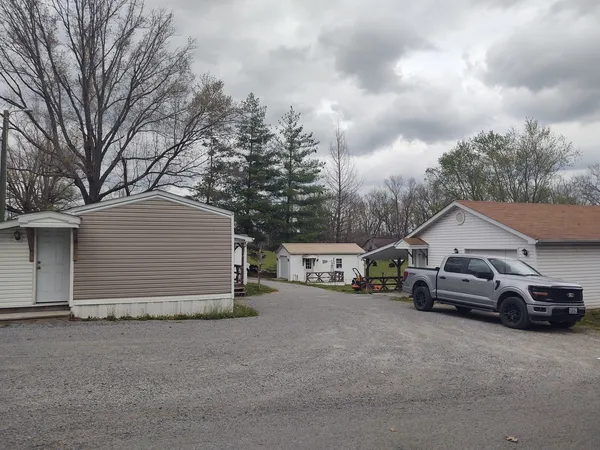 $130,000 | 155 Shelby Road, Vienna, IL 62995