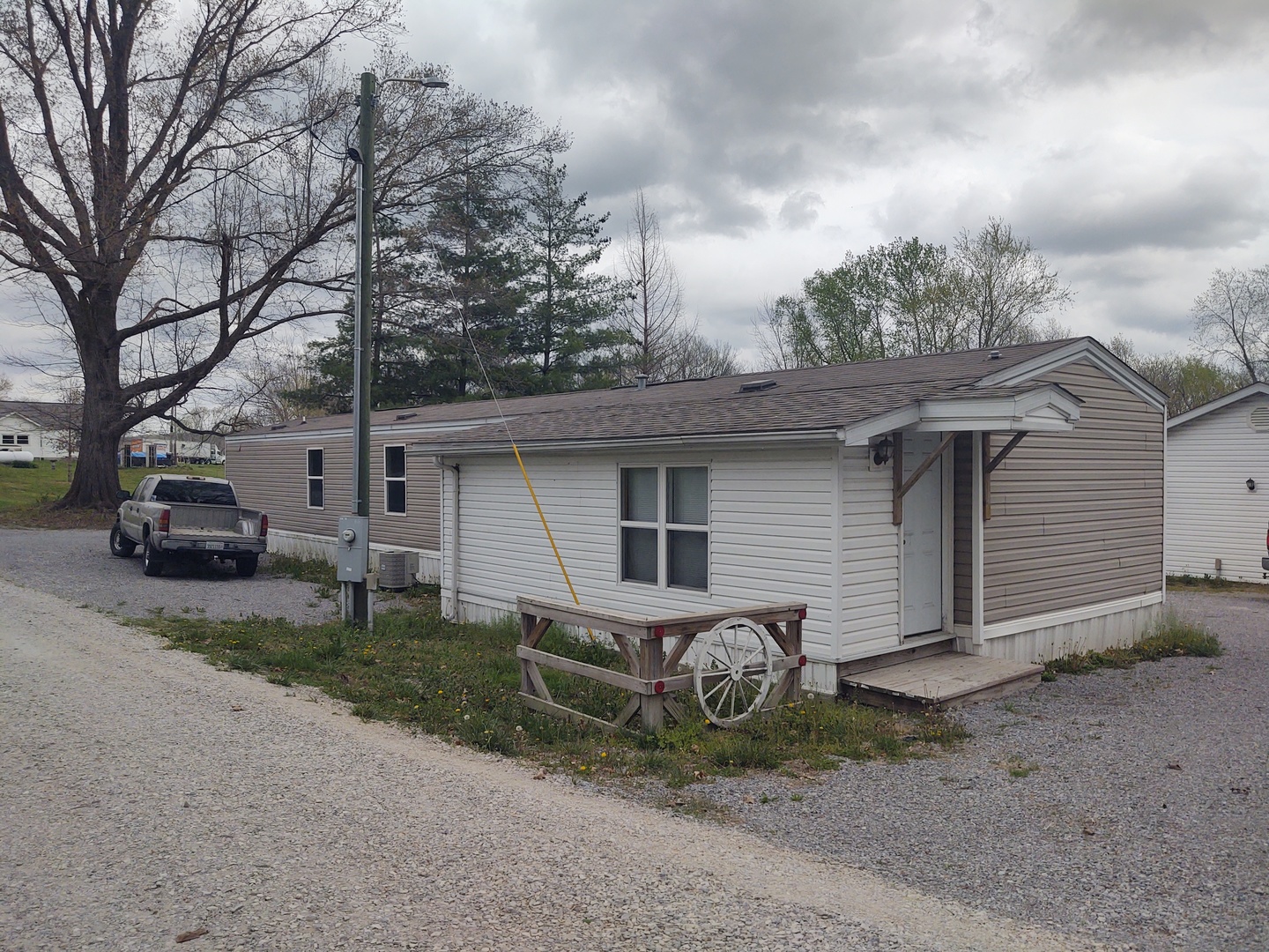 155 Shelby Road Vienna, IL 62995 - Photo 2 of 21