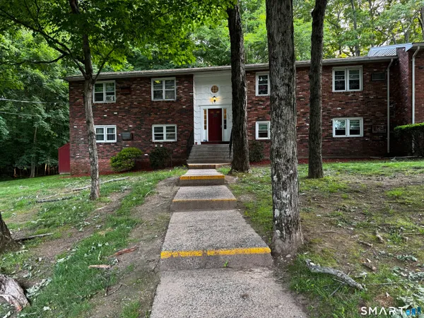 $249,900 | 1117 Waterbury Road, Unit 1B, Cheshire, CT 06410