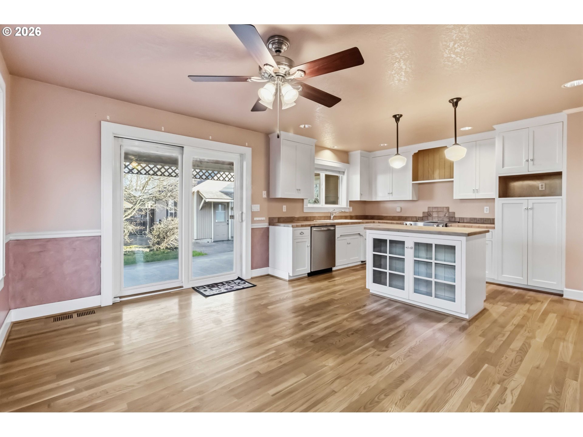 3008 Garfield Street Longview, WA 98632 - Photo 13 of 45 a view of kitchen with wooden floor
