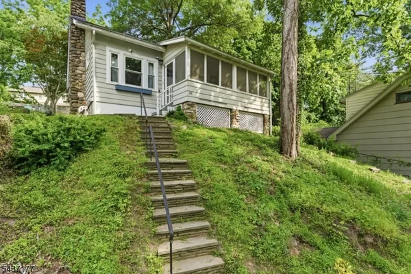 $600,000 | 68 Westover Avenue, West Caldwell, NJ 07006