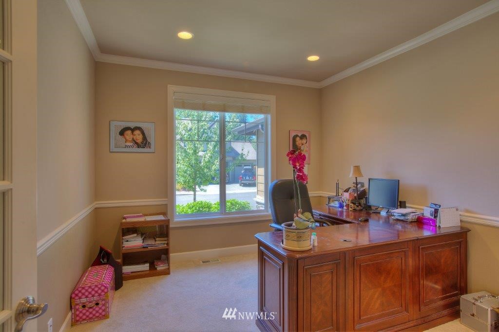 118 Hoquiam Place Southeast Renton, WA 98059 - Photo 15 of 18 Gallery Image 15