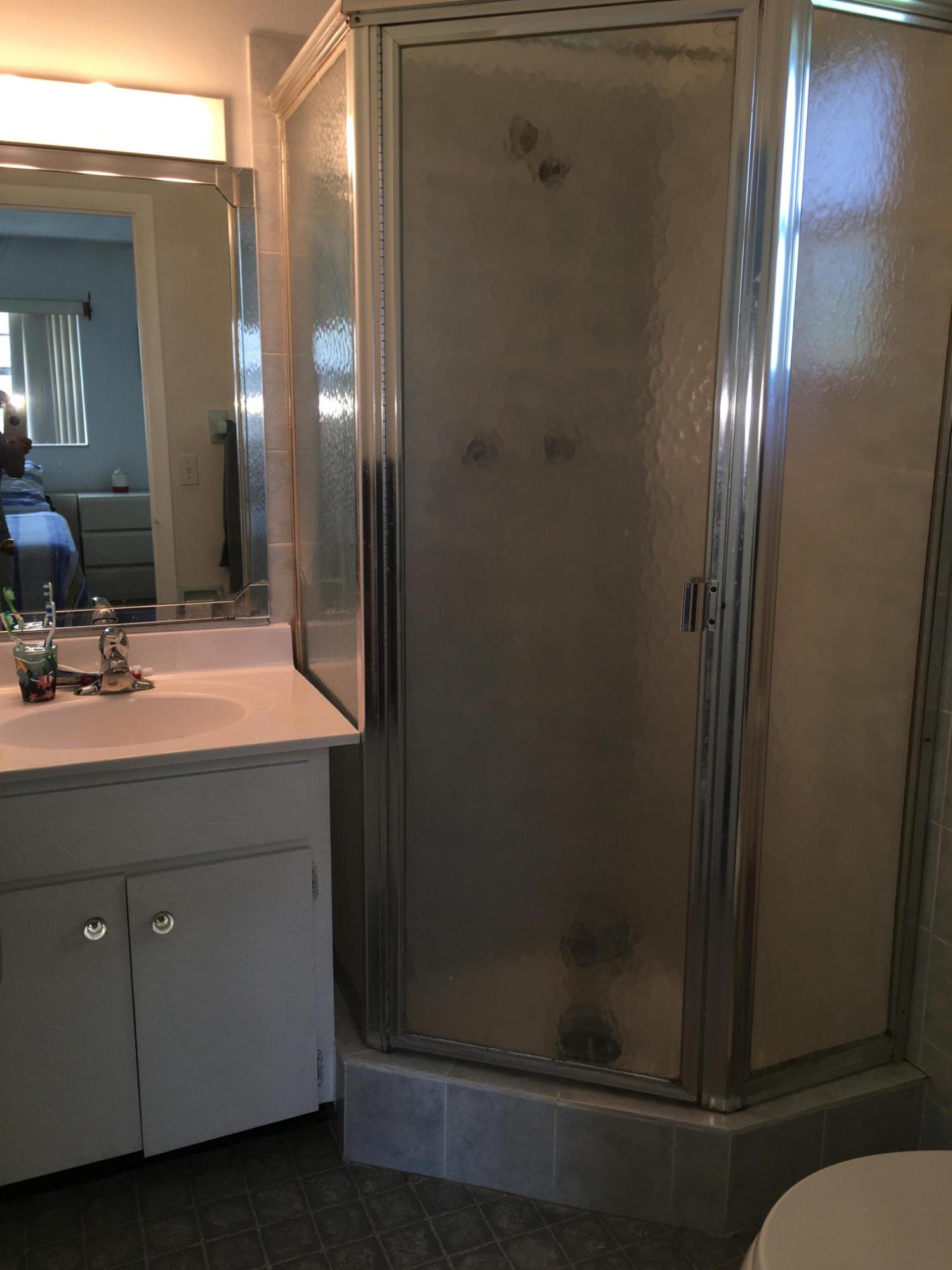 707 Southeast Alamanda Way Stuart, FL 34996 - Photo 20 of 31 IMG_0604