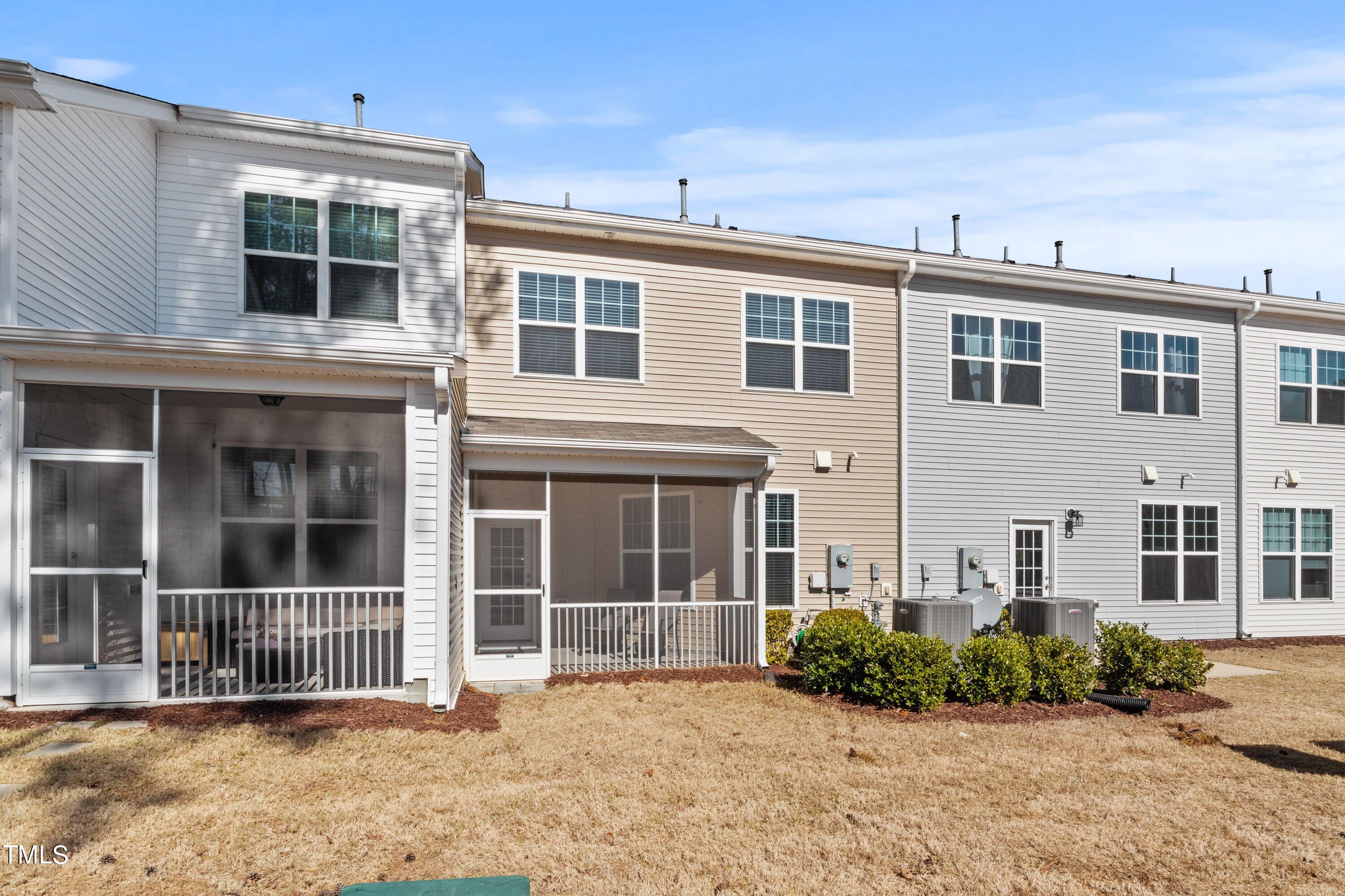 6102 Beale Loop Raleigh, NC 27616 - Photo 6 of 36 06-6102 Beale Loop C20240219_0032