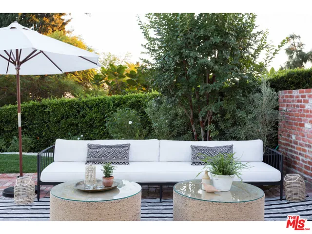 a view of outdoor space yard and patio