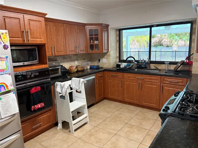 $6,500 | 6820 Southwest 125th Terrace, Pinecrest, FL 33156