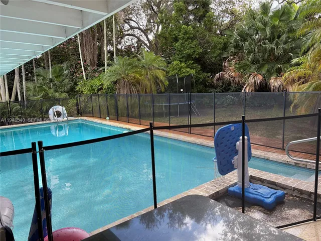 $6,500 | 6820 Southwest 125th Terrace, Pinecrest, FL 33156