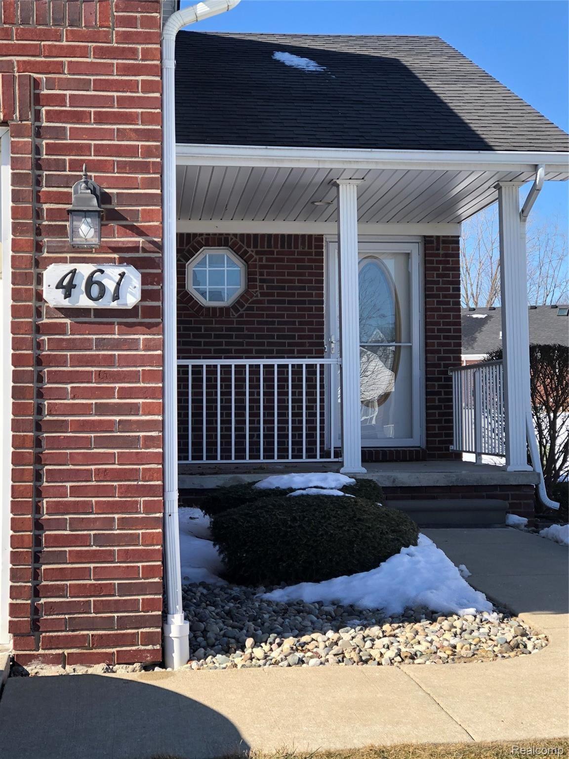 461 Newcastle Lane, Unit 41 Romeo, MI 48065 - Photo 1 of 35 IMG_2489.JPG