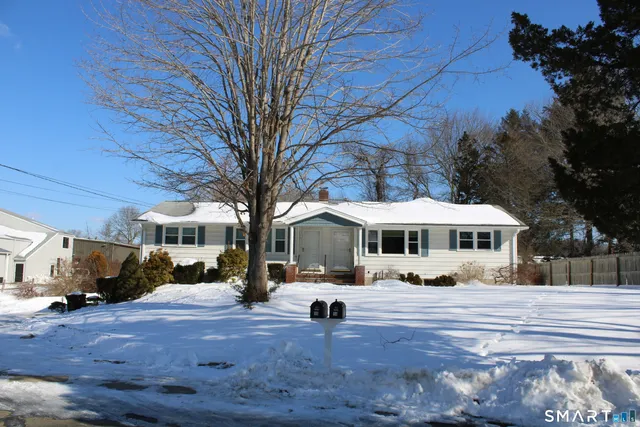 $2,200 | 14 Knollwood Drive, Clinton, CT 06413